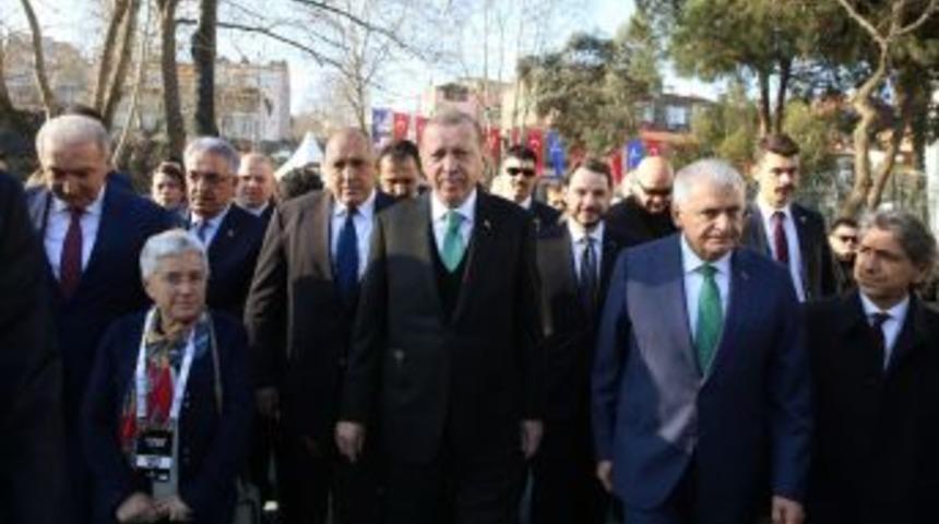 Başbakan Yıldırım: "avrupa Başta Olmak Üzere Dini İnançlar Konusunda Gerekli Toleransı Maalesef Göremiyoruz"