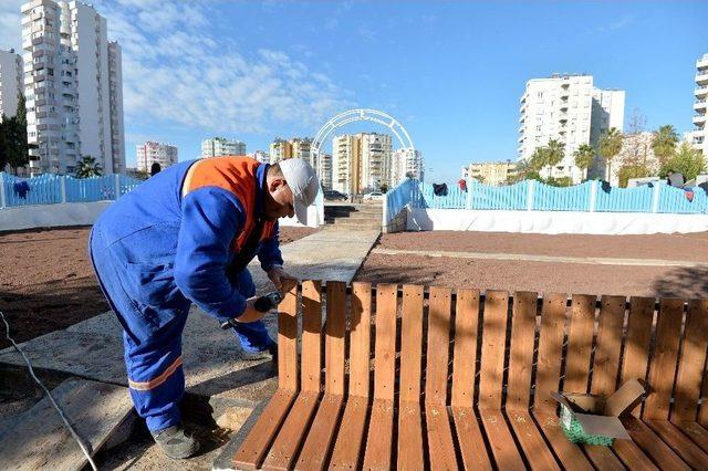 Muratpaşa’dan Hasta Yakınlarını Da Düşünen Park