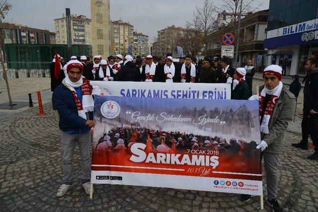 Sarıkamış Şehitlerini Anma Yürüyüşü Düzenlendi