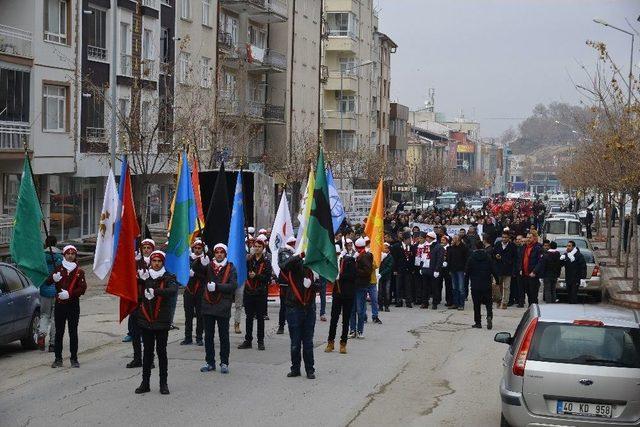 Sarıkamış Şehitlerini Anma Yürüyüşü Düzenlendi