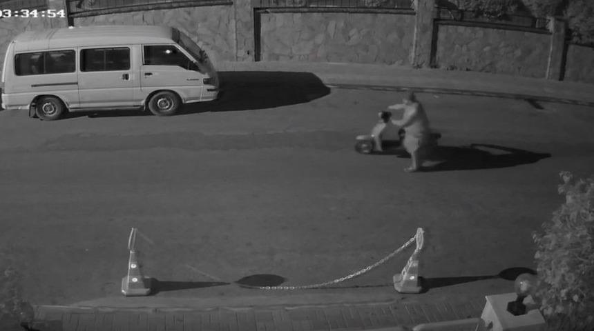 Motosiklet Hırsızı G&uuml;venlik Kameralarına Yakalandı