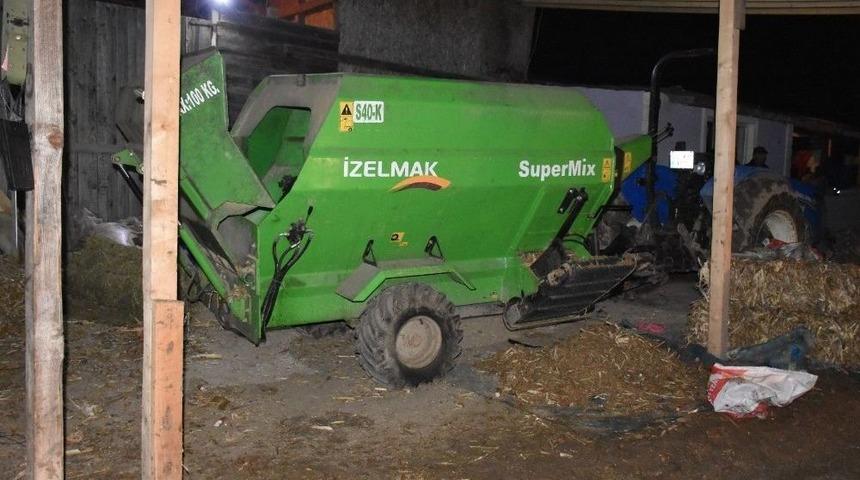 4 Yaşındaki &Ccedil;ocuk Yem Makinesinde Hayatını Kaybetti