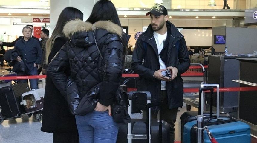 Cenk Tosun, İngiltere&rsquo;ye Gitti