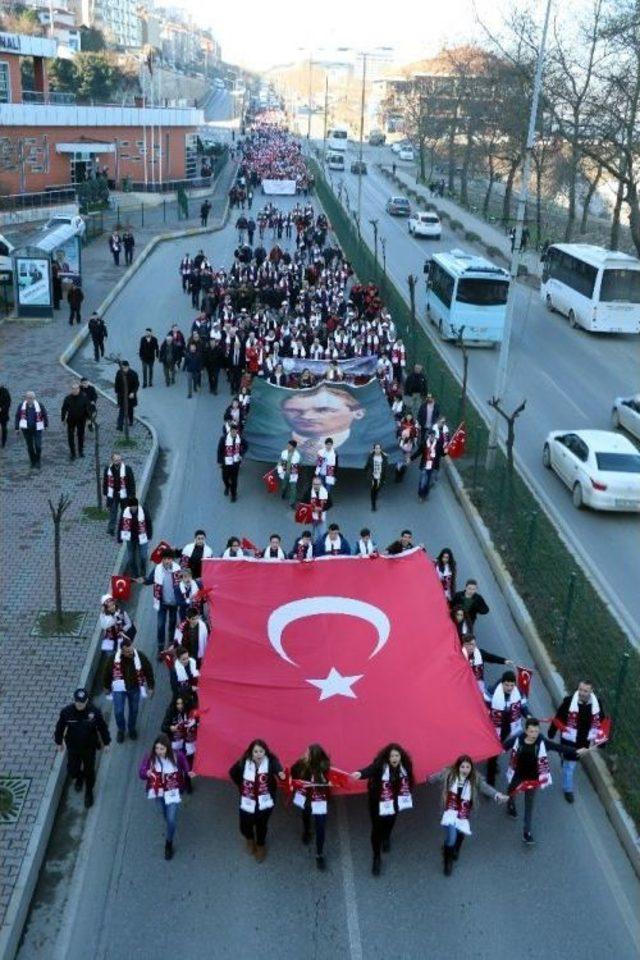 Zonguldak’ta Bin Kişi Sarıkamış Şehitleri İçin Yürüdü