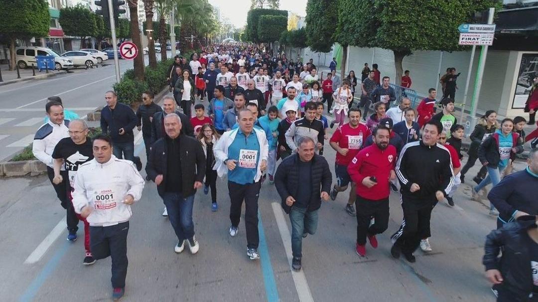 5 Ocak Adana Kurtuluş Yarı Maratonu&rsquo;nu Kenyalı Atletler Kazandı