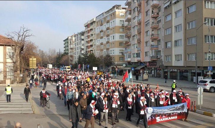 4 Bin Genç Şehit Dedeleri İçin Yürüdü G1