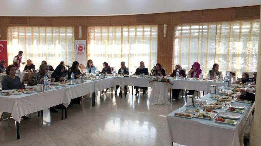 Protokol Eşleri Sabah Kahvaltısında Buluştu