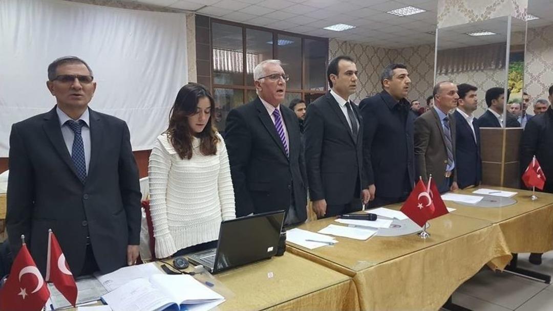 Minib&uuml;s&ccedil;&uuml; Ve Servis&ccedil;iler Sandığa Gitti