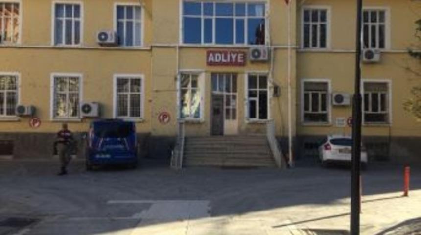 Besni&rsquo;de Jandarma Ekipleri Uyuşturucu Satıcılarına Ge&ccedil;it Vermedi