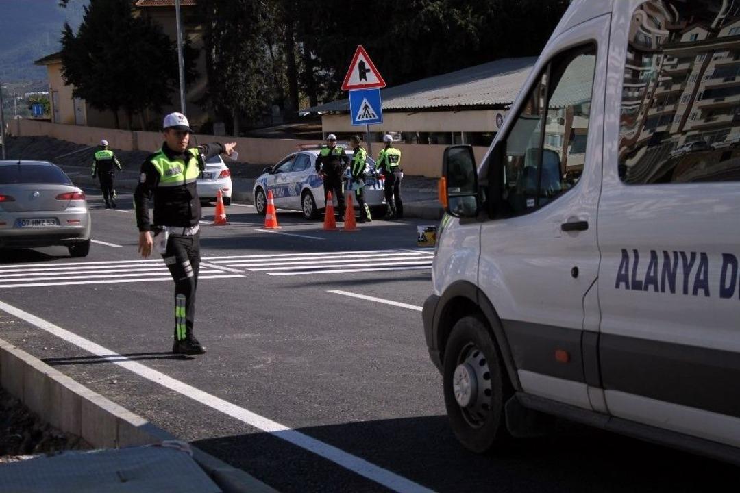 Vatandaşın Eylem Yaptığı Yolda Geniş Kapsamlı Radar Uygulaması