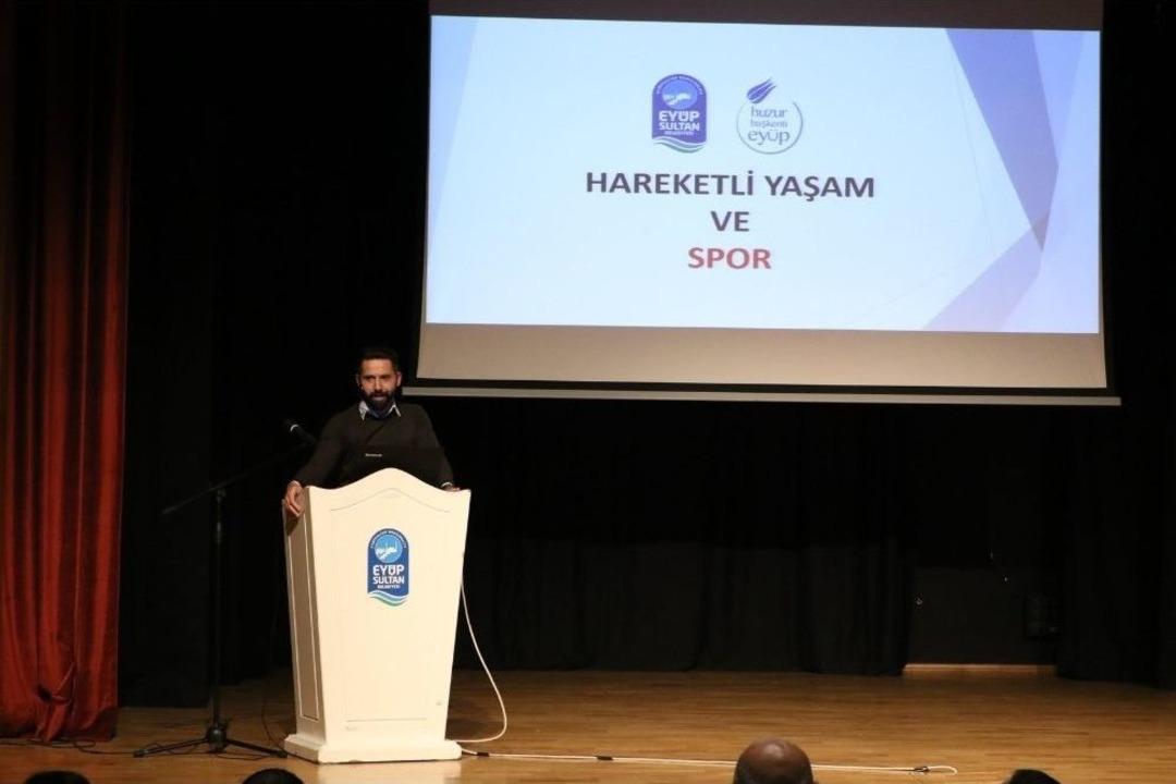 Ey&uuml;psultanlılara "hareketli Yaşam Ve Sporda Beslenme" Semineri