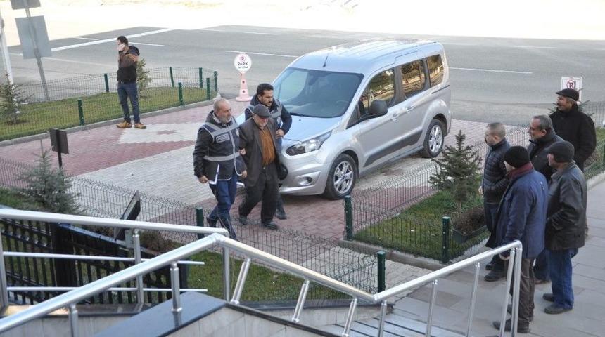 Bir Anlık &Ouml;fke Y&uuml;z&uuml;nden 80 Yaşında Katil Oldu