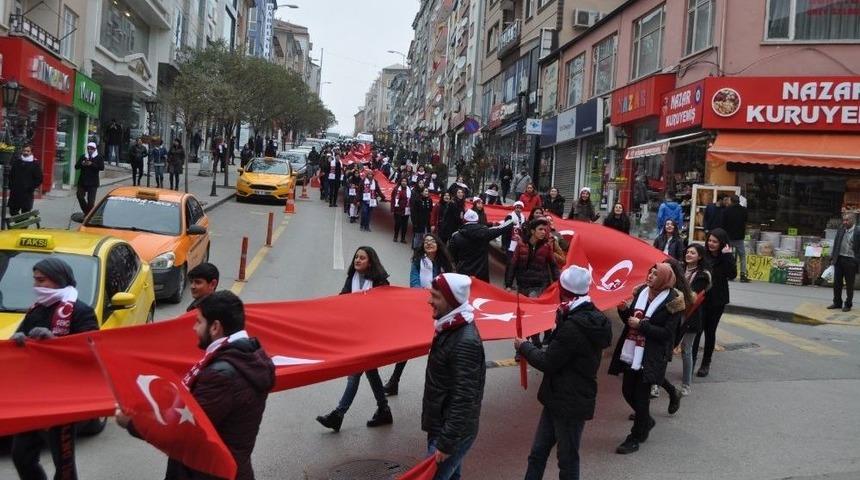 103. Yılı 103 Metre Bayrak İle Andılar