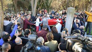 Münir Özkul Gözyaşlarıyla Toprağa Verildi