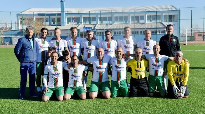 Diyarbakır’a 40 Yaş Üstü Futbol Turnuvası Başladı