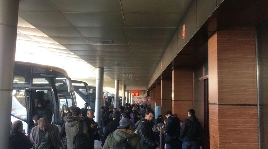 Isparta Otogarda Final Sonu İzdihamı