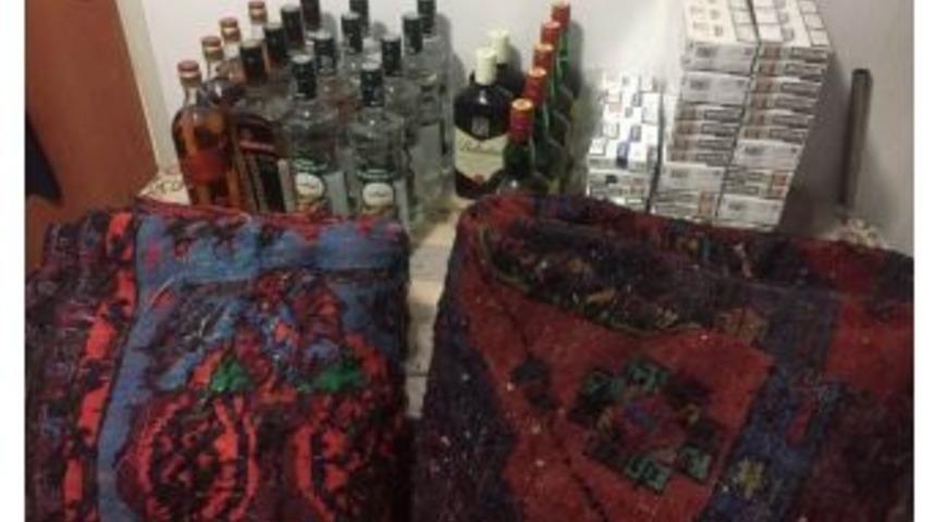 Samsun&rsquo;da Yolcu Otob&uuml;s&uuml;nde Ka&ccedil;ak Sigara Ve İ&ccedil;ki Ele Ge&ccedil;ti