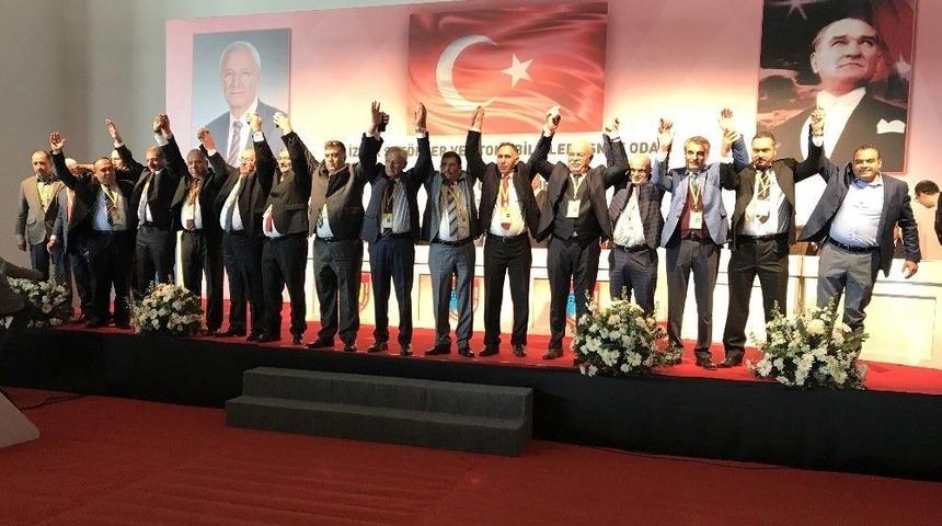 İzmir&rsquo;de Şof&ouml;rler, Celil Anık İle Yola Devam Edecek