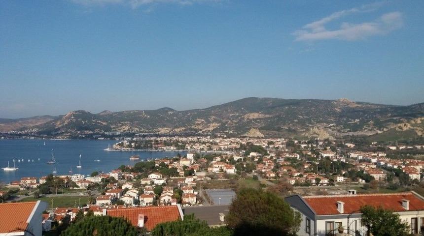 Fo&ccedil;a&rsquo;da Yazdan Kalma Bir G&uuml;n Yaşandı