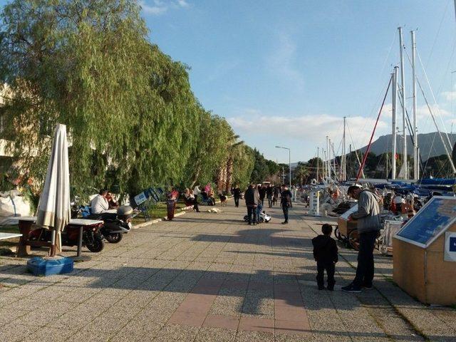 Foça’da Yazdan Kalma Bir Gün Yaşandı