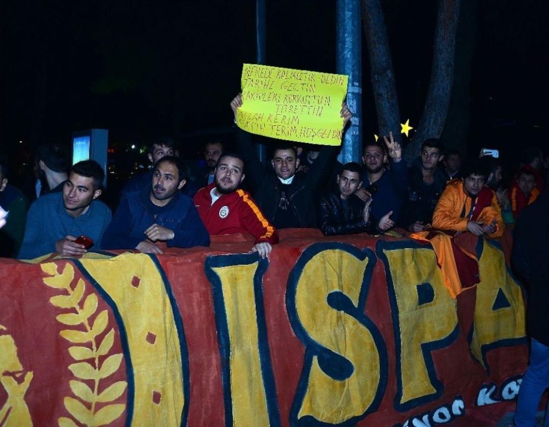 Antalya&rsquo;da Galatasaray İzdihamı