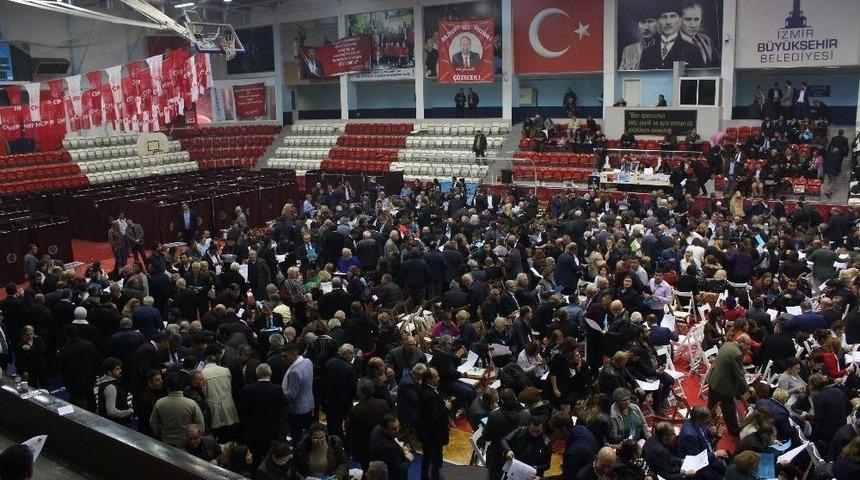 Chp İzmir&rsquo;de Oy Kullanma İşlemi Başladı