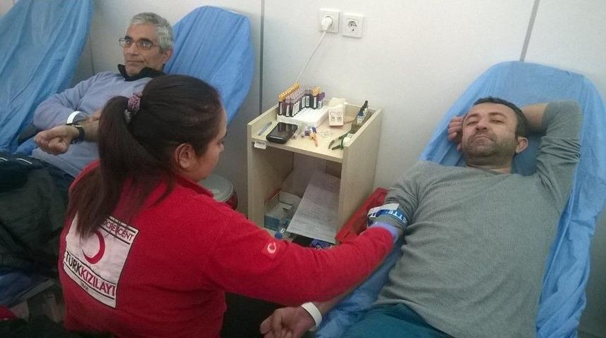 Aydın&rsquo;da Kan Bağışı S&uuml;r&uuml;yor