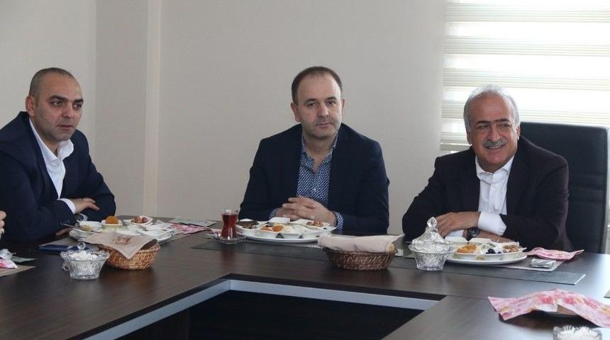 Rekt&ouml;r &Ccedil;omaklı Perder&rsquo;i Ziyaret Etti