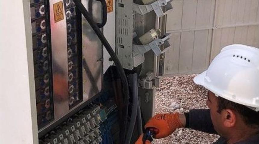 Polis Ekipleri Panoları Kıranlar İ&ccedil;in Alarma Ge&ccedil;ti