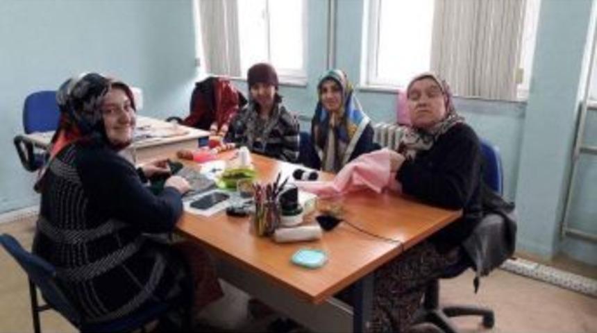 &Ccedil;avdarhisar&rsquo;da Engelliler İ&ccedil;in El Sanatları Kursu