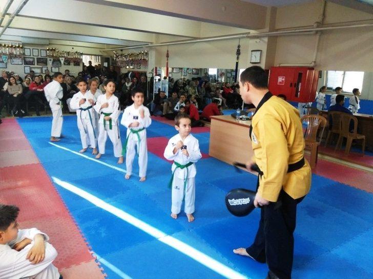 Ayvalık Spor Kulübü Taekwondo Branşı Kuşak Sınavı Yapıldı G5