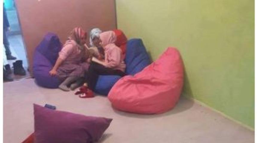 &Ouml;ğretmenler Okuma Odası Oluşturdu