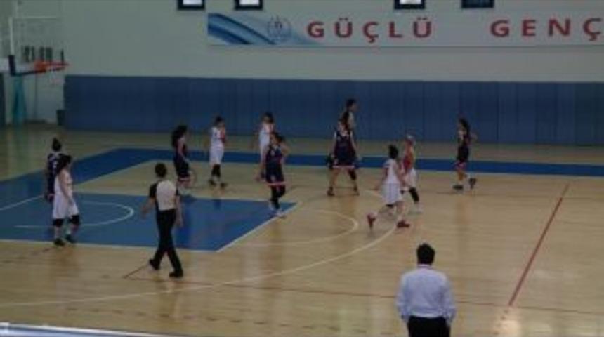 Bartın Belediyespor Kul&uuml;b&uuml; Farklı Kazandı