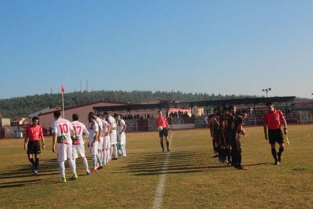 Bilecik 1. Amatör Lig Lideri 1308 Osmaneli Belediyespor Gol Oldu Yağdı