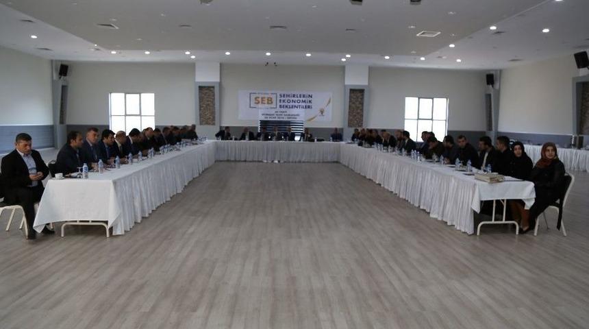 Artvin&rsquo;de &lsquo;şehirlerin Ekonomik Beklentileri Paneli&rsquo; Ger&ccedil;ekleştirildi