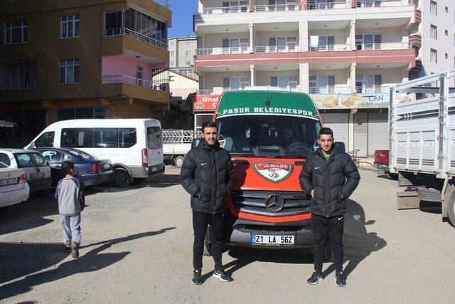 Kulp Belediyesi Pasur Belediyespor’a Son Model Araç Tahsis Etti