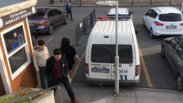 Oyuncu Feyza Civelek’e Polise Mukavemet Gözaltısı