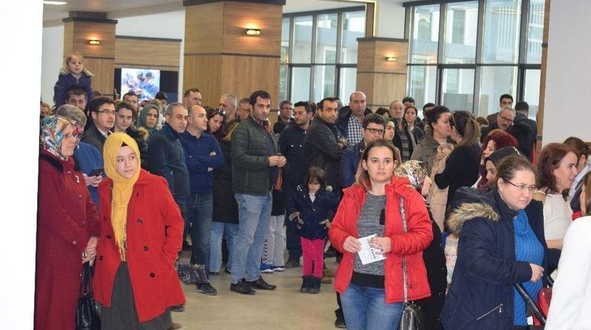 Kayıt Yeterlilik Sınavına B&uuml;y&uuml;k İlgi