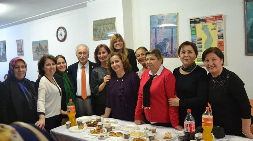 Bektaşoğlu: &ldquo;t&uuml;rkiye&rsquo;nin Kaderini Kadınların Tercihi Belirleyecek&rdquo;