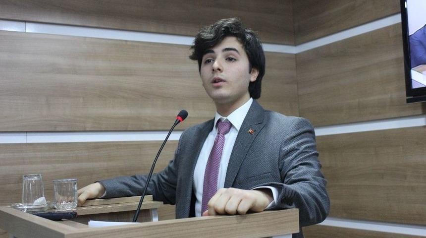 T&uuml;rkiye &Ouml;ğrenci Meclis Başkanlığına Niğde&rsquo;den Aday