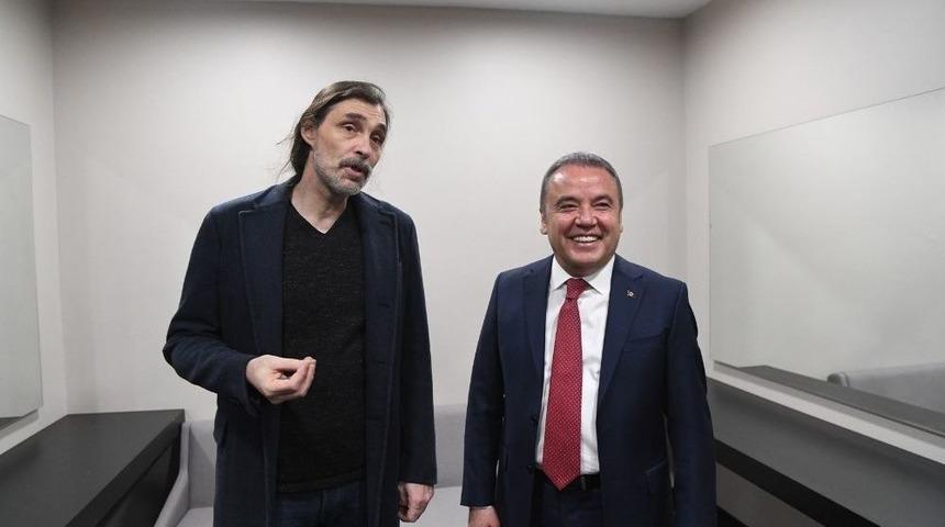 Beşik&ccedil;ioğlu, Nazım Hikmet Fuar Merkezi&rsquo;nde