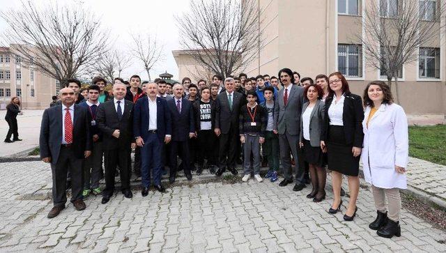 Başkan Karaosmanoğlu’ndan Derince Çınarlı Mesleki Ve Teknik Anadolu Lisesi’ne Ziyaret