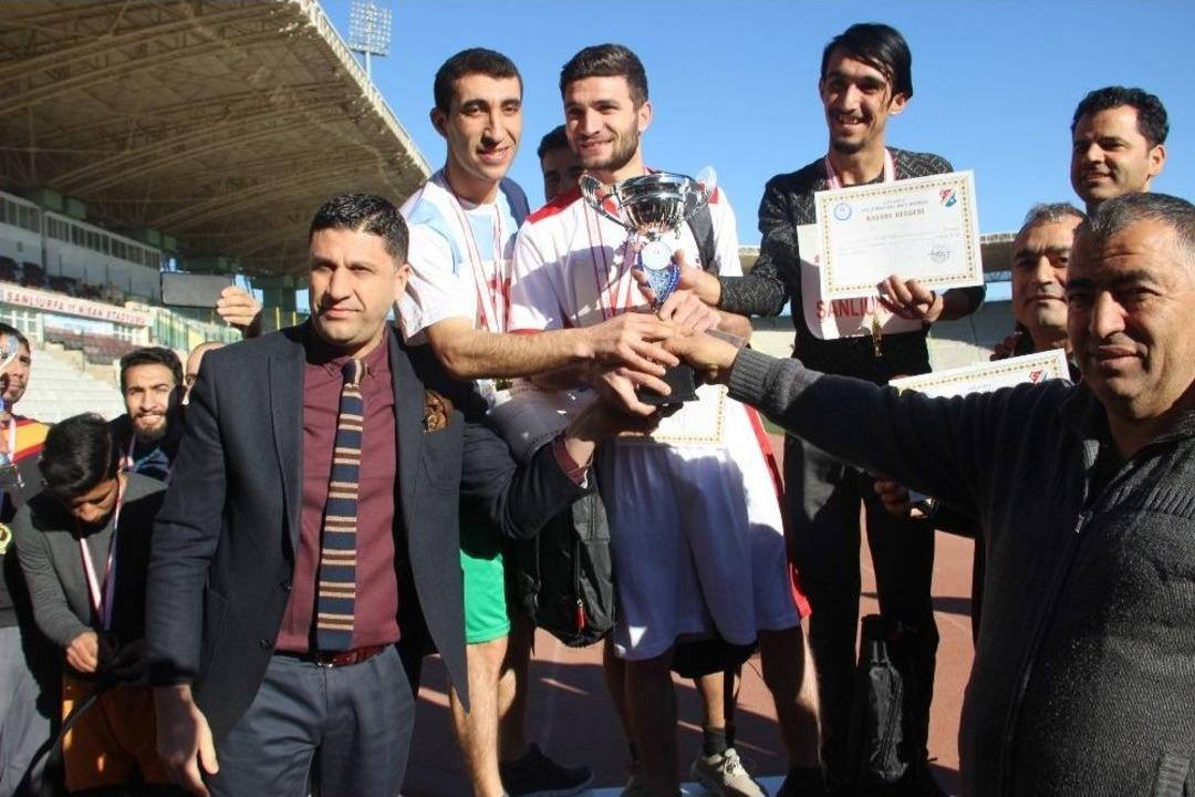 Muhabirler Bu Defa Pistte Ter D&ouml;kt&uuml;