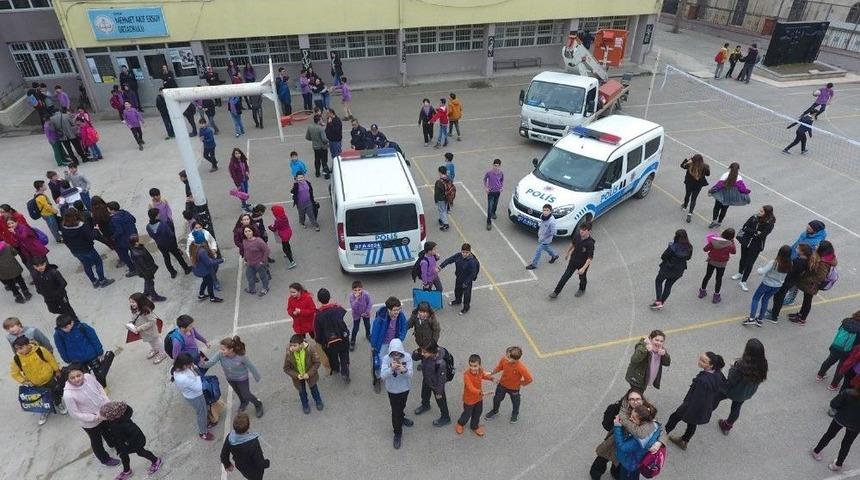 Okulda Yangın Paniği