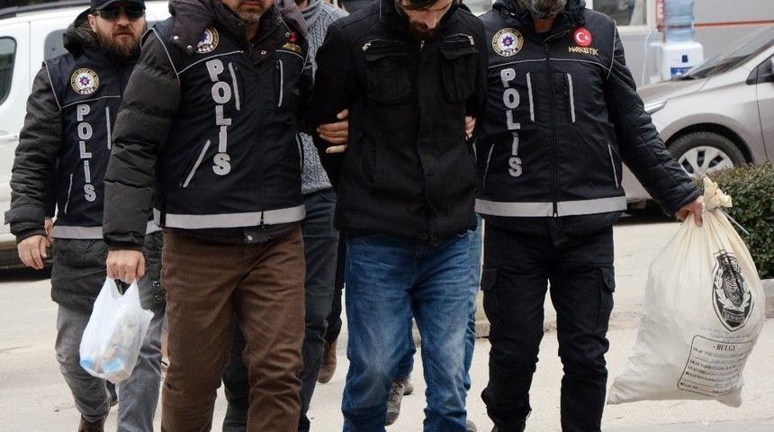 Eskişehir&rsquo;de Y&uuml;kl&uuml; Miktarda Uyuşturucu Getiren 3 Kişi Adliyeye Sevk Edildi