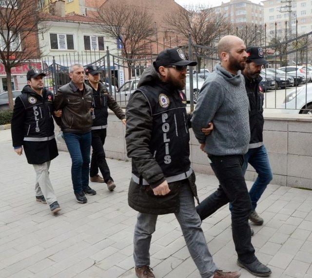 Eskişehir’de Yüklü Miktarda Uyuşturucu Getiren 3 Kişi Adliyeye Sevk Edildi