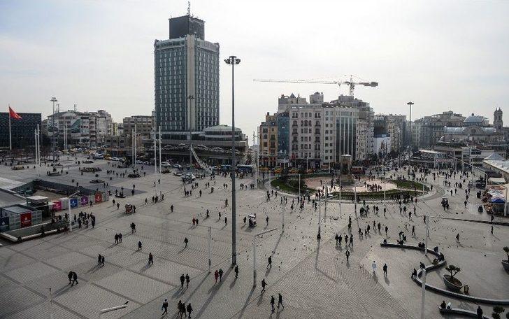 1 Yıl Önce Bugün Kara Teslim Olan İstanbul’da Şimdi Sıcak Hava Hakim G3