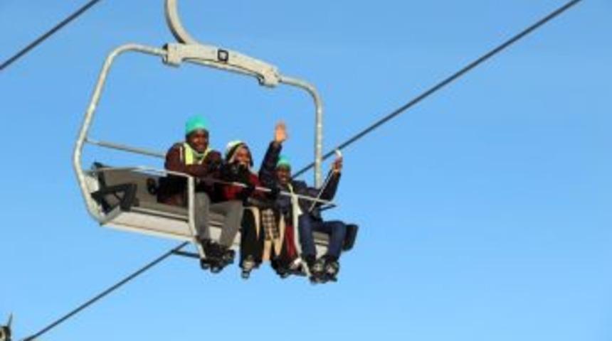 Karab&uuml;k &Uuml;niversitesi &Ouml;ğrencileri Sarıkamış&rsquo;ta Şehitleri Andı