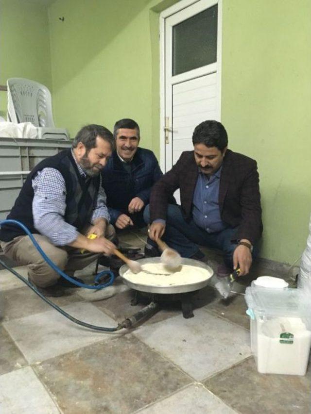 Başkan Kalın Değişörenlilerle ’çekme Helva’ Yaptı