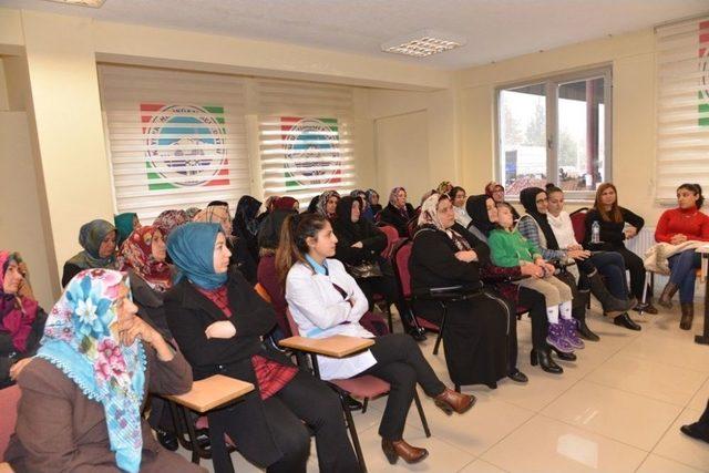 Mel-mek Kursiyerlerine ’evlilik Öncesi Eğitim Semineri’ Verildi